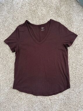 GAP Foreversoft Classic V-Neck Women's Tee in Deep Burgundy